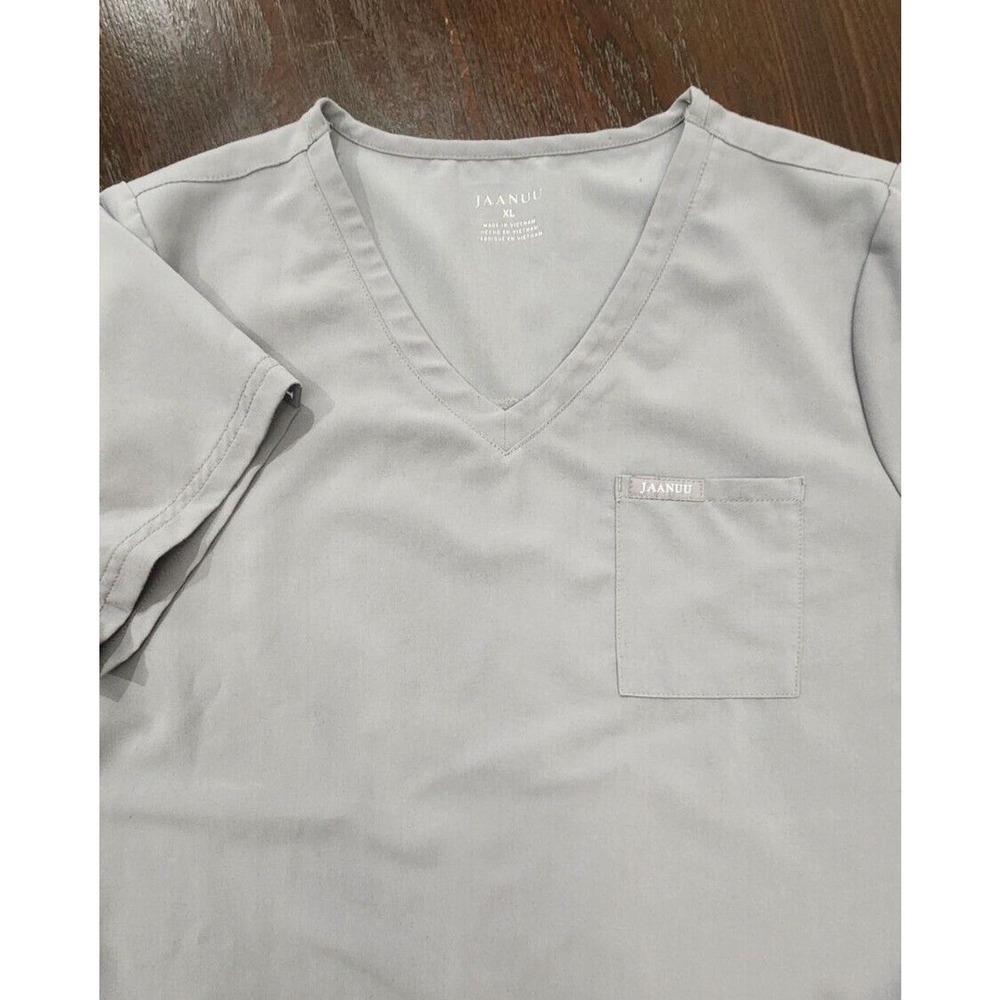 Jaanuu Womens Gray Scrub Top XL 3 Pocket Style J96181 With Purpose